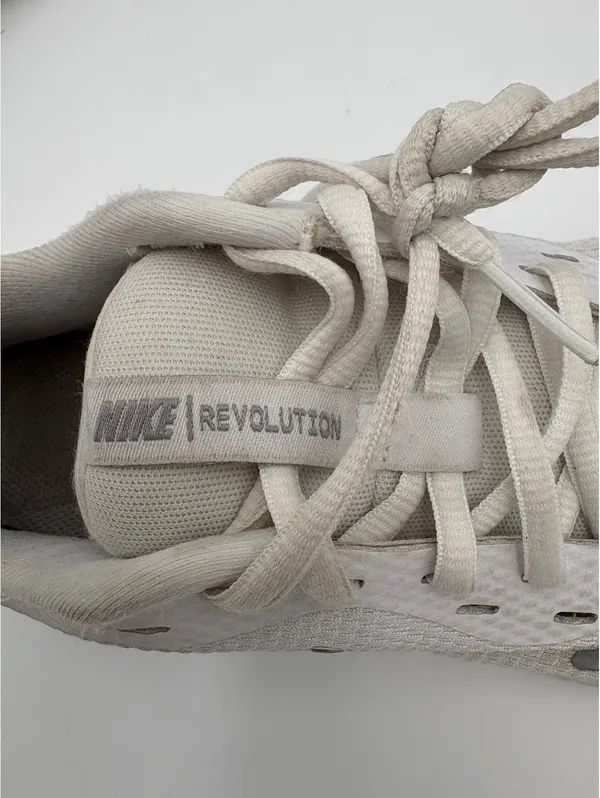 Nike Revolution 5 Woman’s 6.5 White and Gray Running Shoes Nike Sneakers - Image 8