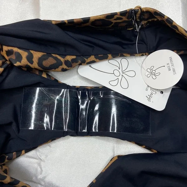 Dippin' Daisy's Women’s Animal Print Ultra High Waist Bikini Bottoms Size Medium - Image 9