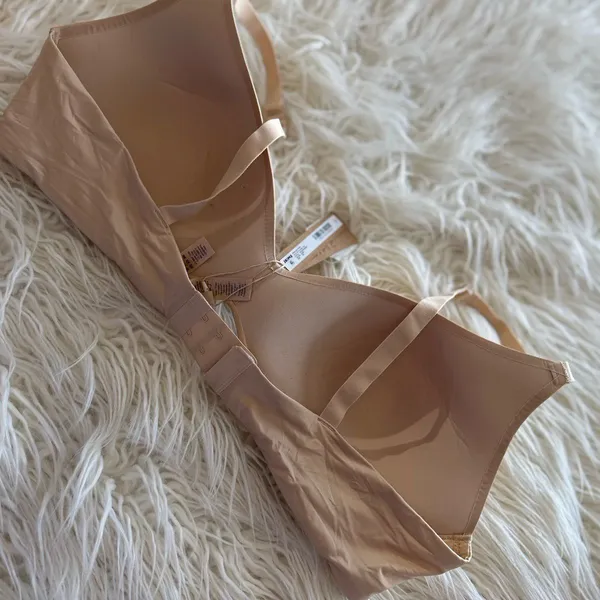 Skims Wireless Form Pushup Plunge Bra Sand Size 42C - Image 6