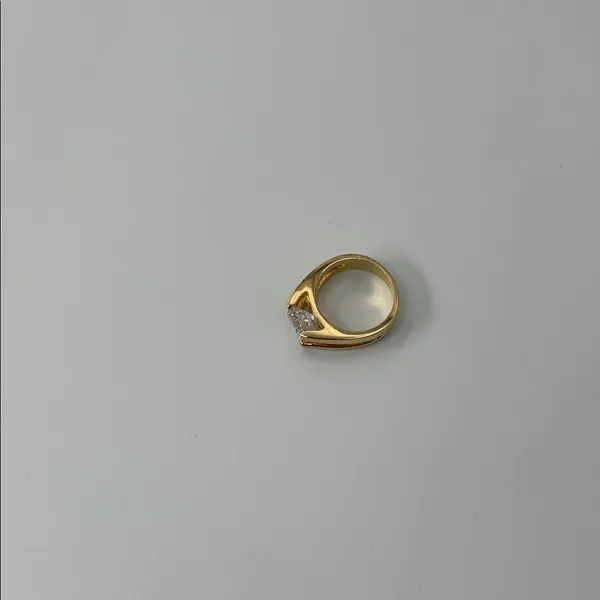 Fashion Jewelry Gold Ring with Sparkling Gem - Image 11