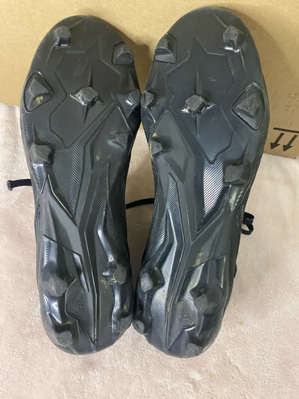 Adidas Soccer Predator Mens Shoes - Image 7