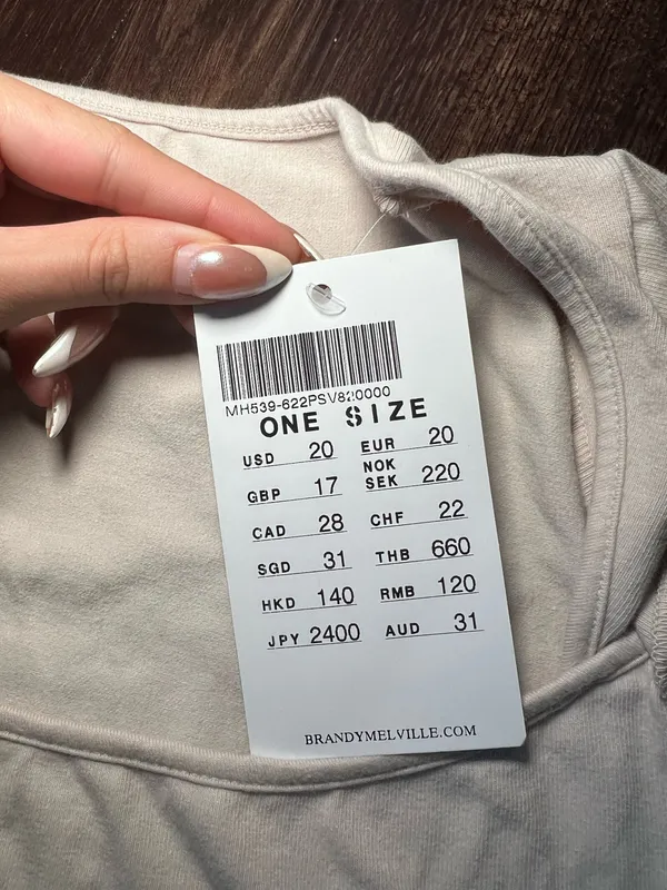 NWT Brandy Melville Ella Top - Image 7