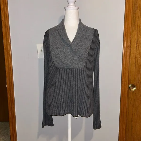 NIKE women’s Yoga Luxe Ribbed Cover Up‎ Sweater gray size M - Image 2