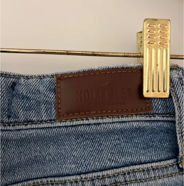 Hollister Ultra High-Rise Dad Ripped Jeans - Image 3