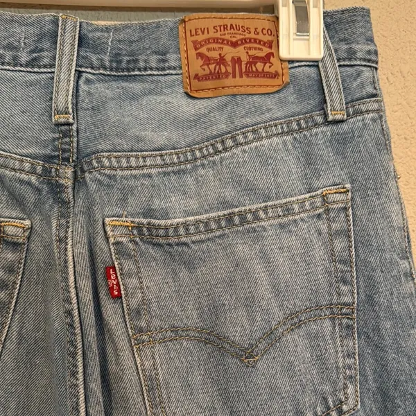 Levi’s Vintage Style Baggy Blue Jeans - Image 5