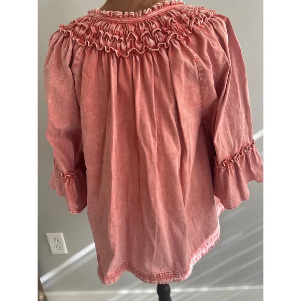 Free People‎ Pink Washed Smocked Neck Ruffle Sleeve Tie Neck Blouse Top S - Image 4