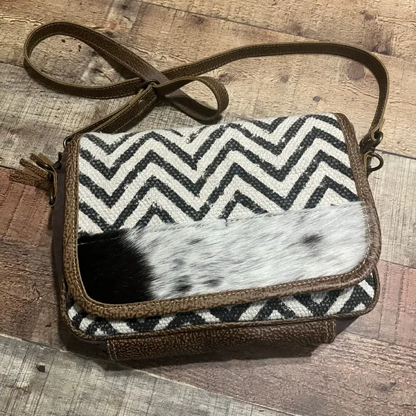 Myra Bag Women's Leather Cotton Crossbody Bag Purse 13"x9"x3" Western Country - Image 2