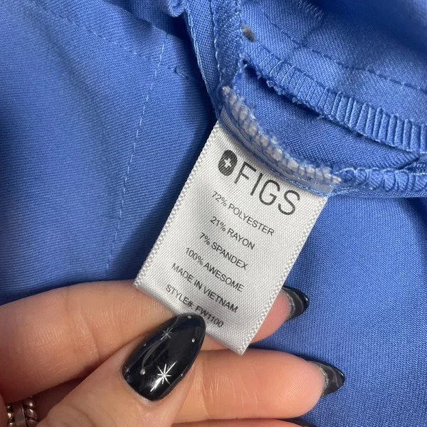 FIGS Technical Collection Blue‎ V-Neck Scrub Top Women's Size Medium - Image 3