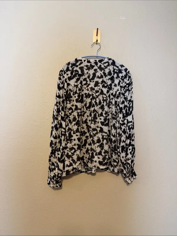 Rails Fable Long‎ Sleeve Animal Print Top Blurred Cheetah Size Large - Image 8