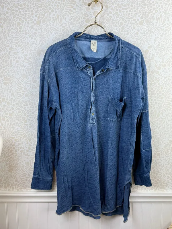 We The Free Oversized Blue 100% Cotton Love This Henley Top - Size - Small - Image 4