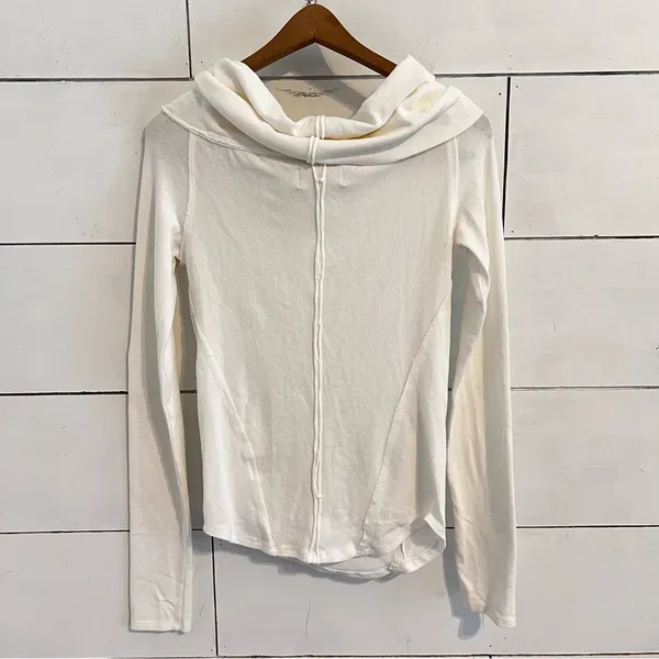 Free People Ivory Long Sleeve Cowl Neck Top. Size Medium. New Without Tags. - Image 2