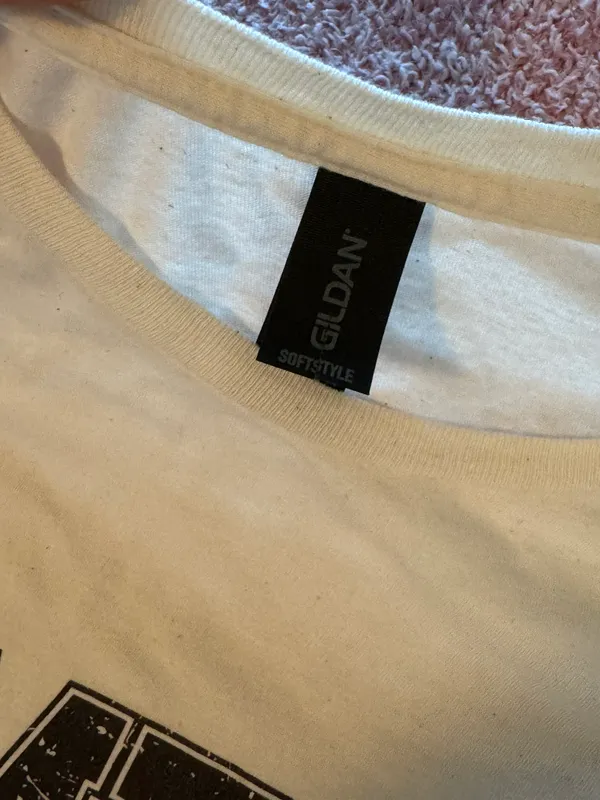 Gildan Soft style T Shirt - Image 3