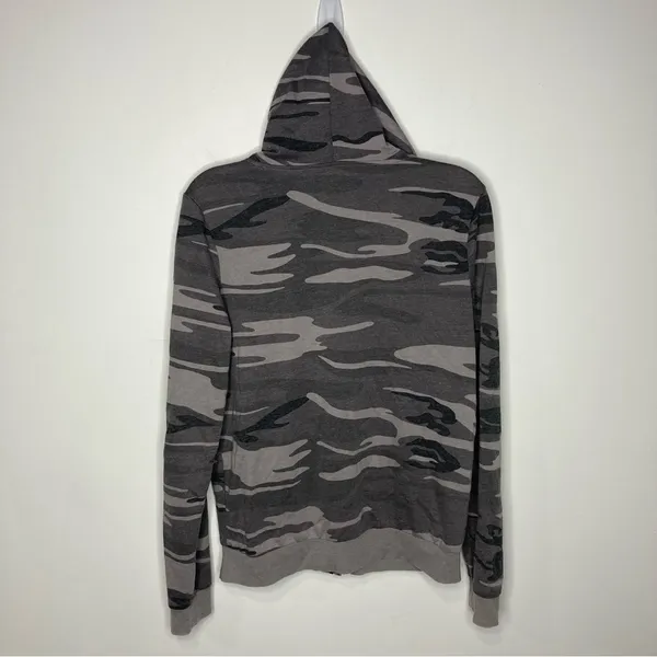 Others Follow‎ gray camouflage full zip jacket size medium - Image 4