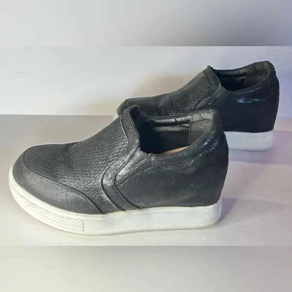Wanted by Fashion Footwear size 7.5 Trendy Wedge Slip On Sneakers - Image 4