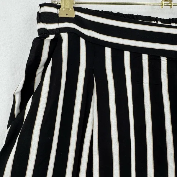H&M Striped Culotte Pants Women 12 Black White Tan Wide Leg Cropped Pull On - Image 5