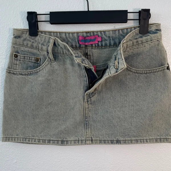 Edikted Light Blue Denim Mini Skirt - Image 8
