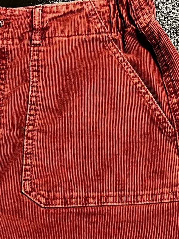Womens sz8 American Eagle super stretch burgundy corduroy mini skirt - Image 3