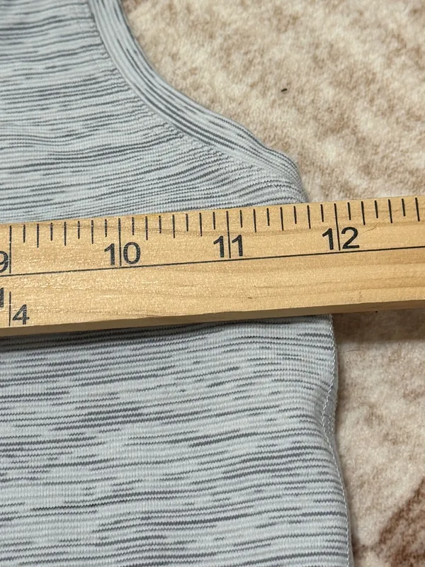 Lululemon Cool Racerback II tank top Size 2 XS Gray Wee Are From Space - Image 6