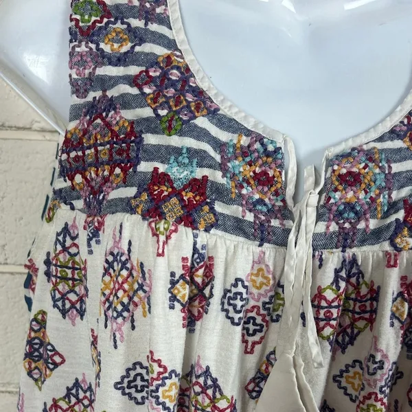 Anthropologie One September embroidered Top size M - Image 5