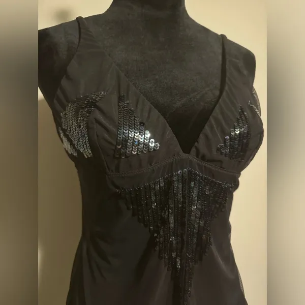 Victoria's Secret EUC Body by Victoria Sequin Black tank size large - Image 2