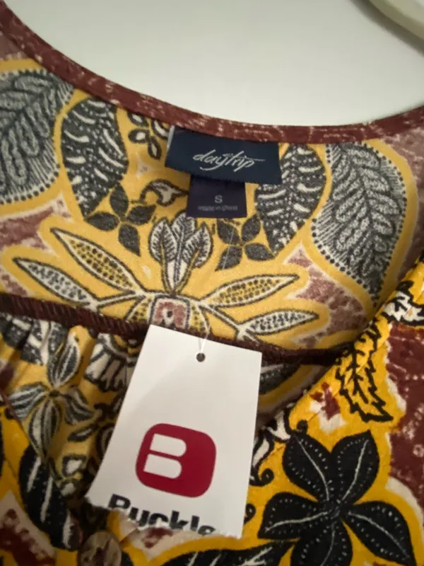 Buckle Daytrip Tank Print Top - Image 6