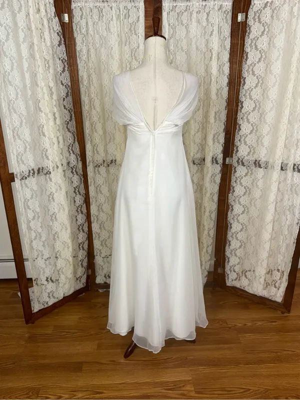 Pretty Vintage 90s Alfred Angelo Chiffon Wedding Gown - Image 6
