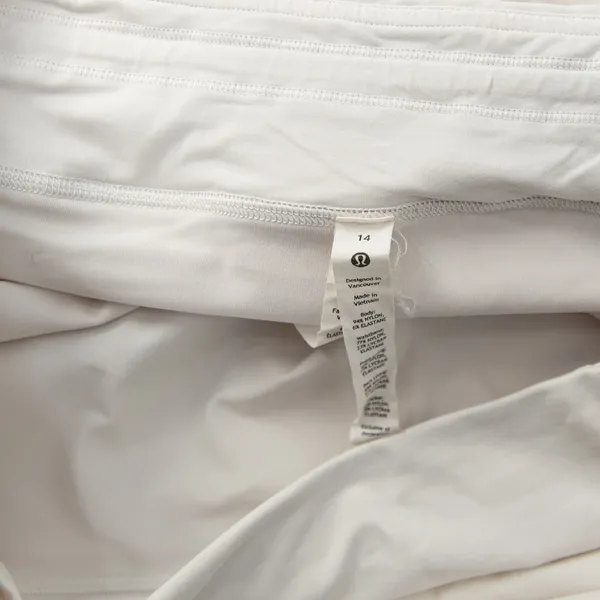 Lululemon Women's Pace Rival Mini Skirt 4-way Stretch 15" White 14 - Image 2