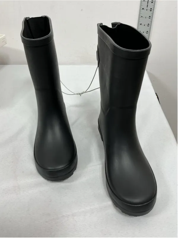 Womans New In Box A New Day Vickie Midcalf Rainboots Black 6W Pullon - Image 2