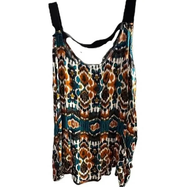 Willow & Clay Geometric Boho Pattern Top Size‎ Medium - Image 2
