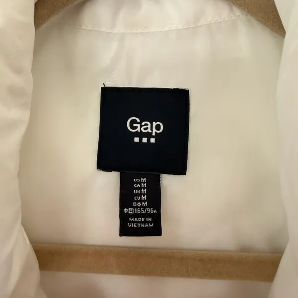 GAP White Quilted Puffer Vest with Neon Pink Trim - Image 3