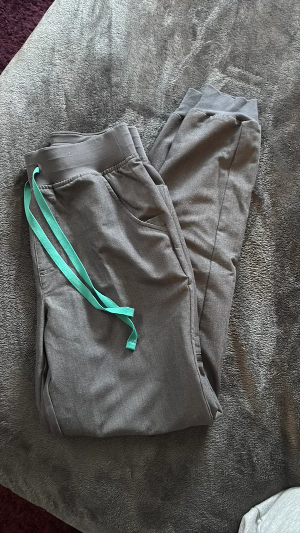 Figs scrub pants  - Image 2