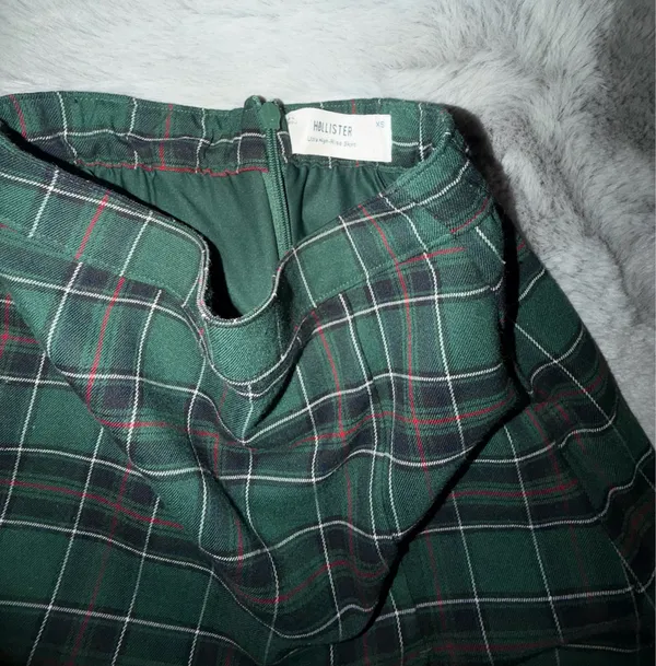 Hollister Green Plaid A-Line Skirt - Image 4