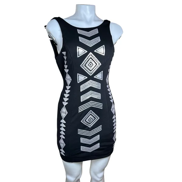Design Lab by Lord & Taylor Black Sequin Geometric Bodycon Mini Dress Sz S - Image 2
