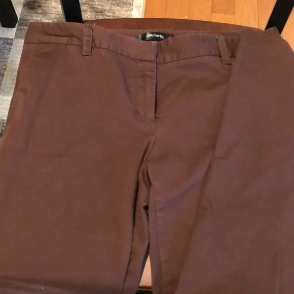 🔹 4 for $30 Daisy Fuentes pants - Image 2