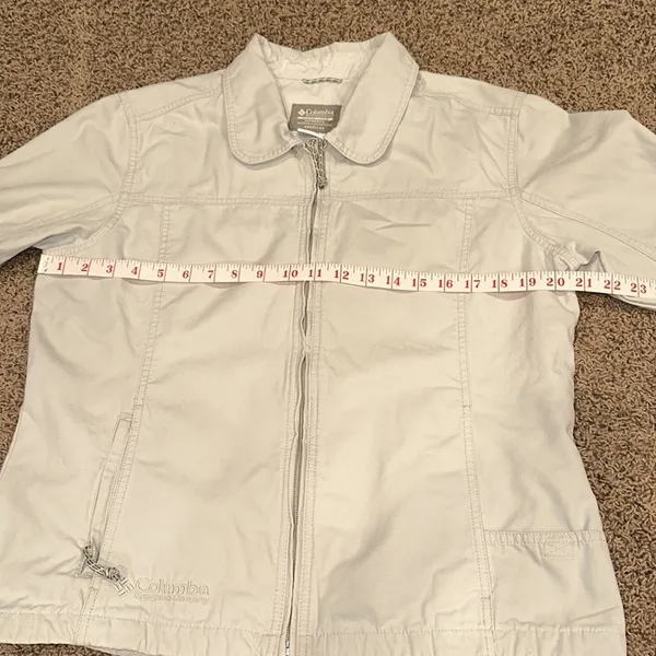 Columbia size large khaki jacket - Image 7