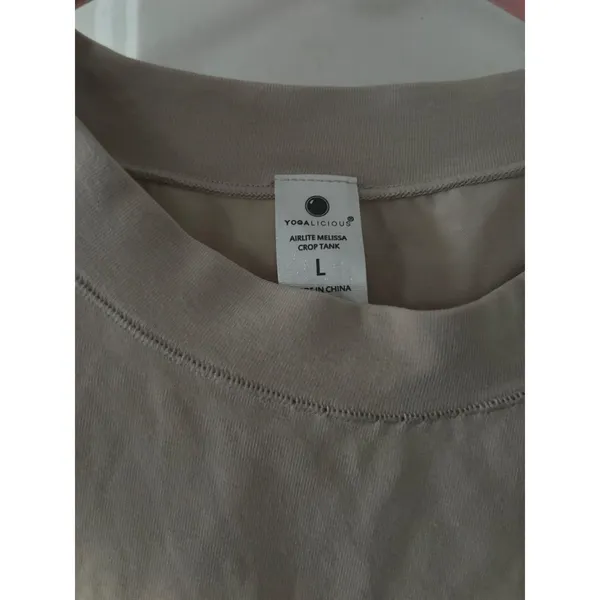 Yogalicious Airlite Melissa Crop Tank Top Beige Tan Womens Large‎ NWT - Image 2