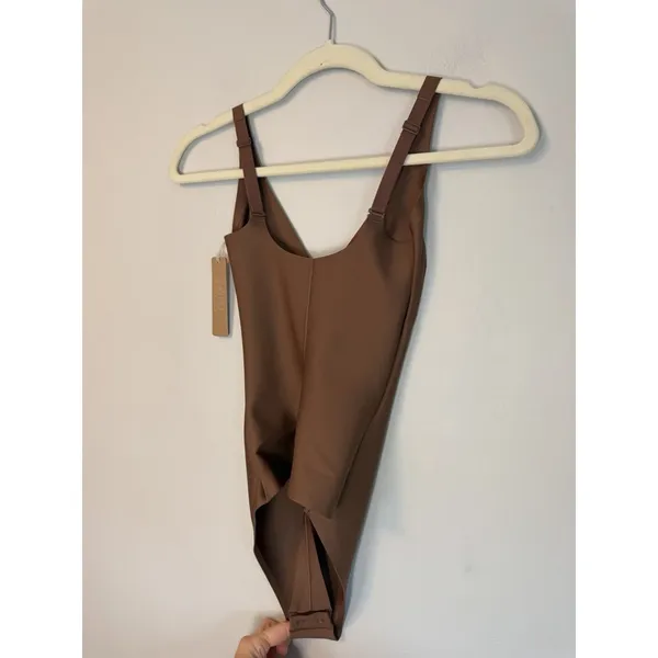 Skims Body Core Sculpt Plunge Thong Bodysuit Jasper Sz S NWT - Image 5