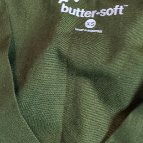 Butter-Soft Olive Scrub Top Size XS - Image 5