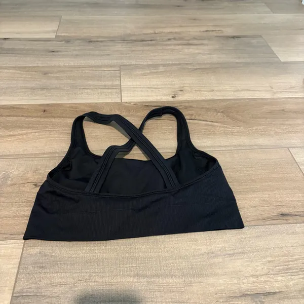 Athleta ribbed Strappy‎ back sports bra black size medium - Image 2