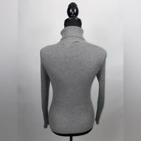 Turtleneck Sweater Grey Rib Knit Large Ambiance Apparel Stretch Top - Image 9