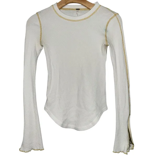 Free People Women’s Size XS White Gold Zipper Cuff Thermal Crewneck Top Shirt - Image 5