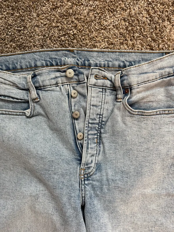 Old Navy Jeans - Image 3