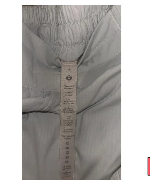 Lululemon Hotty Hot Short 2.5” - Image 4