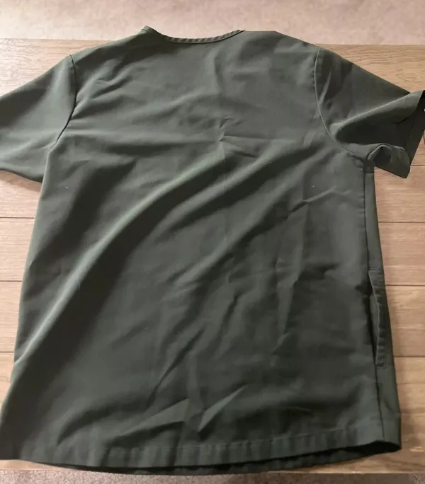 Sz L Scrub Top! No :( - Image 2