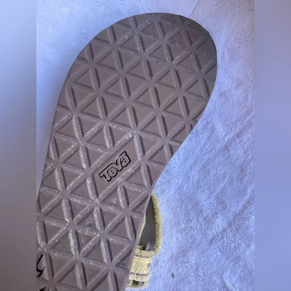 TEVA ORIGINAL UNIVERSAL MARESSA SANDALS WOMEN’s Size 7 Shoes light yellow - Image 10