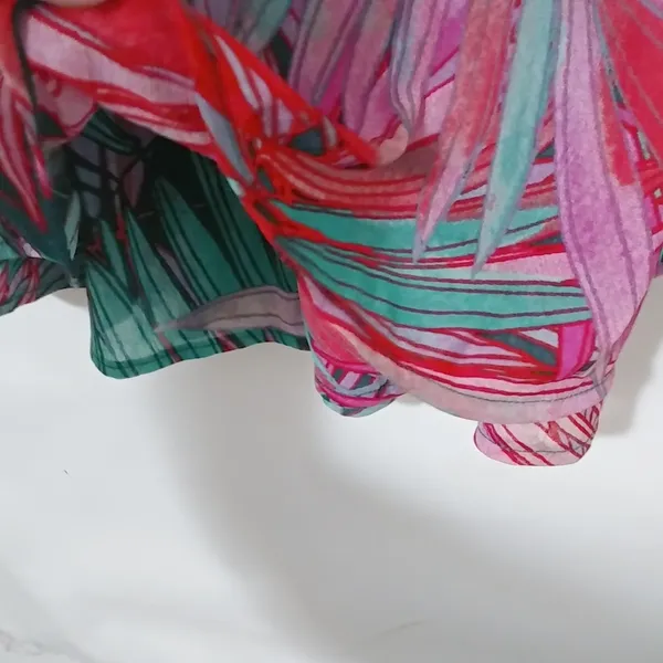 Jennifer Lopez L Tropical Drama Turquoise Pink Palm Top - Image 4