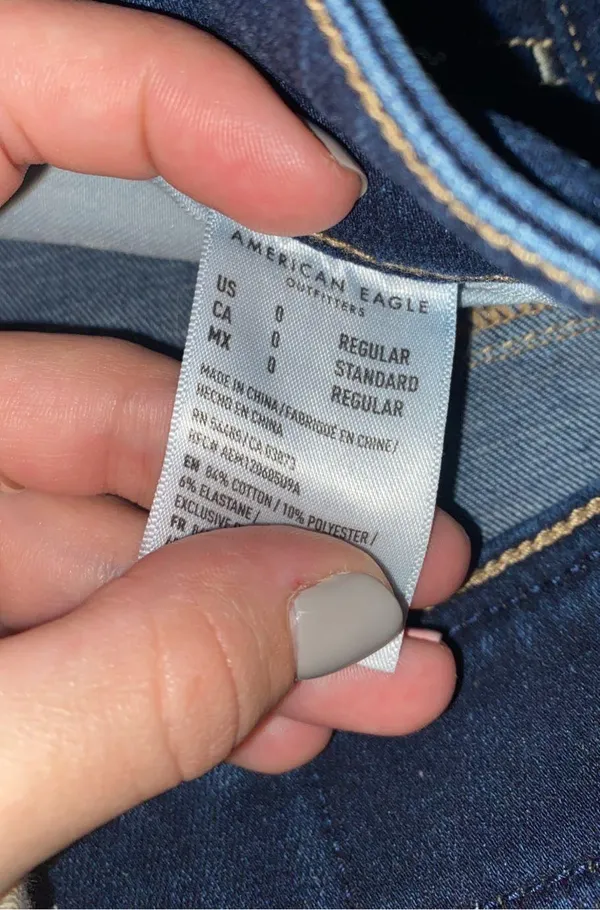 American Eagle Outfitters Ripped Skinny Jegging - Image 4