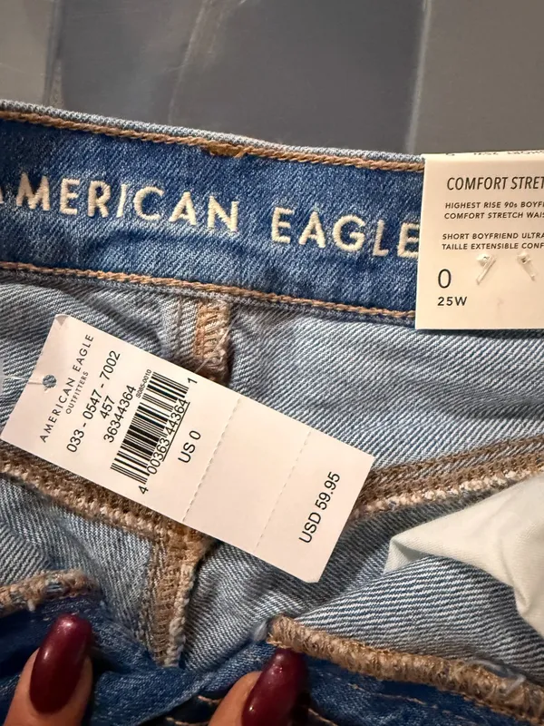 BNWT American Eagle shorts sz 0 - Image 2