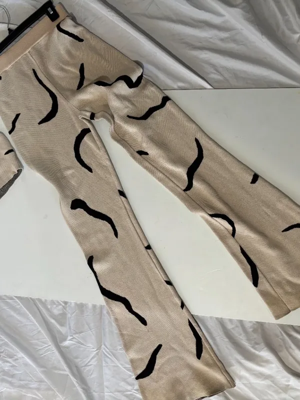 White Fox Beige & Black Knit Two-Piece Set • Size Small - Image 5
