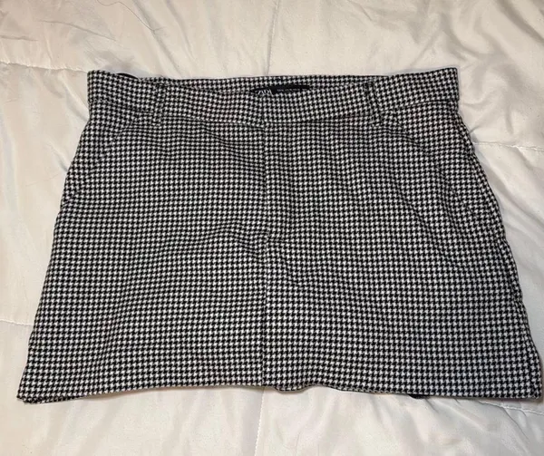 Houndstooth Skort - Image 2